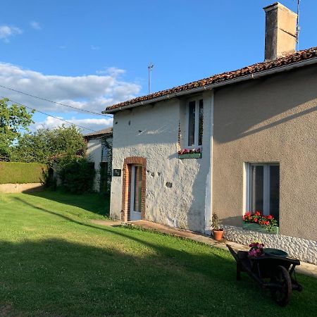 Long Meadow Gite France Asnieres-sur-Blour 외부 사진
