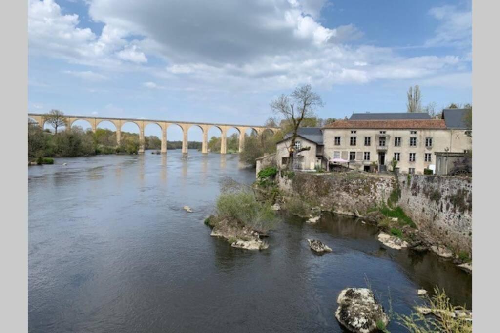 Long Meadow Gite France Asnieres-sur-Blour 외부 사진